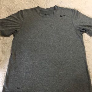 Men’s gray Nike dry fit